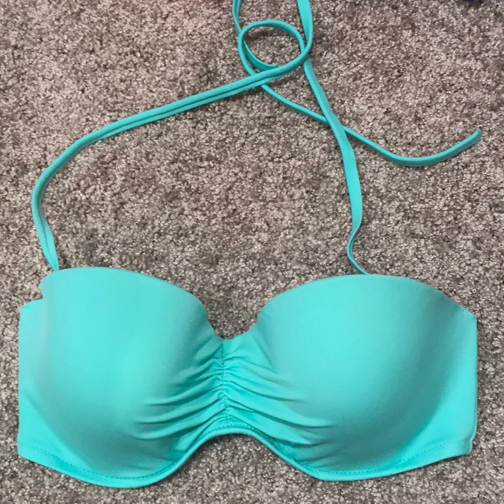 Light blue Victoria’s Secret bikini top!